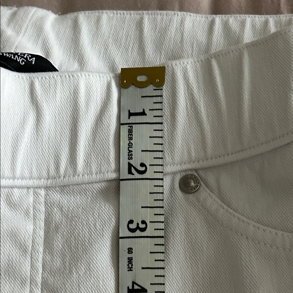 Simply Vera White Jeans - Picture 11 of 12